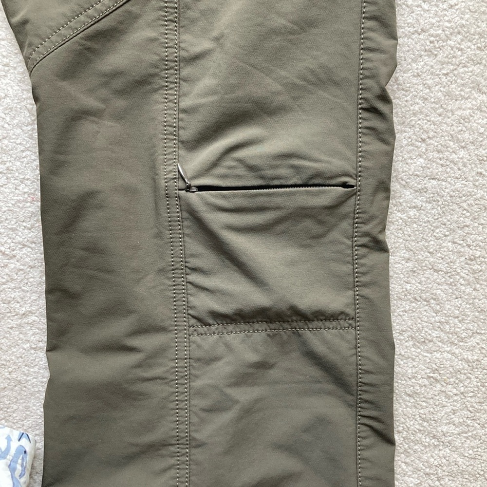 Athleta stretch cargo pants - Picture 6 of 13